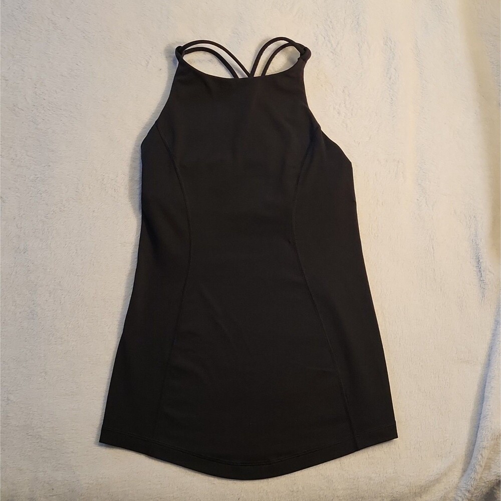 Lululemon Strappy Back Tank Top Black Built In Bra Yoga Women Excellent